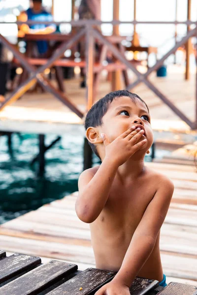 Semporna Malásia Novembro 2019 Retrato Uma Criança Egang Egang Perto — Fotografia de Stock