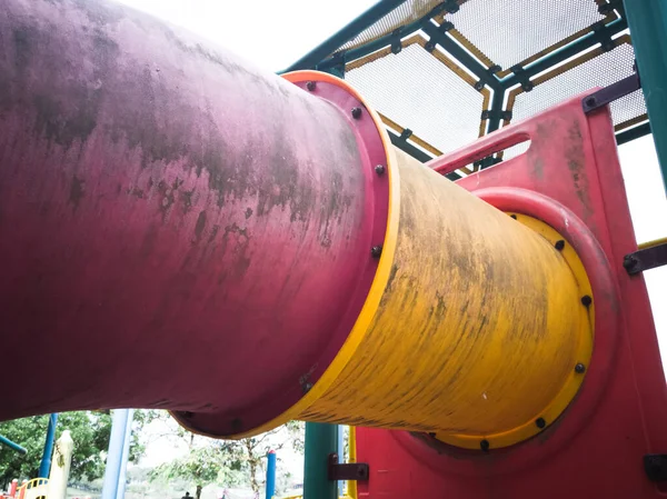 Alter Schmutziger Spielplatz Einem Tropischen Land — Stockfoto