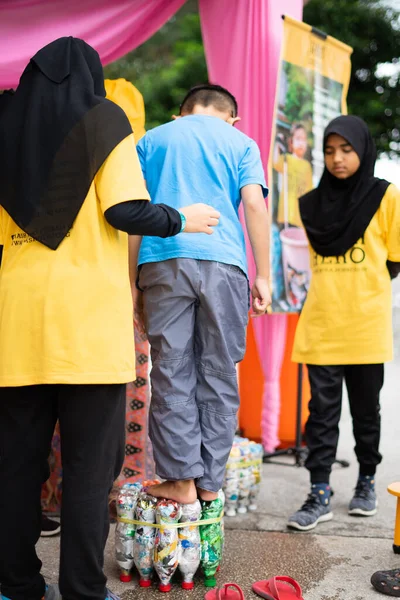 Bangi Malezja Październik 2019 Aktywiści Trash Hero Malaysia Edukują Zwiedzających — Zdjęcie stockowe