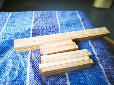 Ahşap atölyesinde ahşap döşemeler