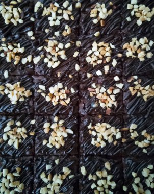 Çikolatalı Kek Brownie Squares 'in yakın görüntüsü Çikolatalı Nutella ve Cevizli