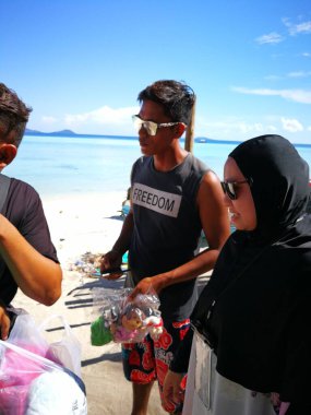 Sibuan, Malezya - 26 Kasım 2019: Bajau Laut halkı Sibuan adasındaki köylerinde, ASemporna. Adadaki köylerde yaşıyorlar..