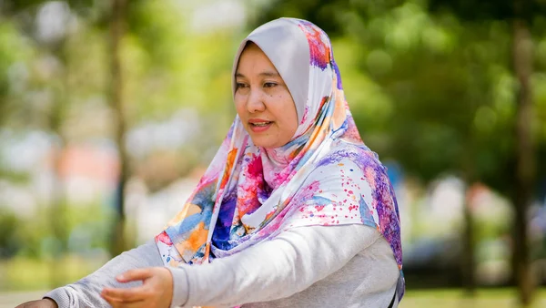 Portrait Beautiful Muslim Woman Hijab — Fotografia de Stock
