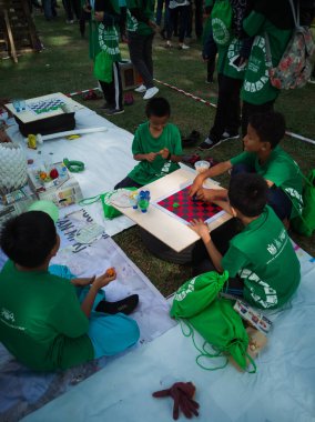 Selangor, Malezya - 8 Aralık 2019: Majlis Perbandaran Kajang tarafından takip edilecek geri dönüşümlü eşya ve fikirlerin sergilendiği olay. Çevreye önem vermek.