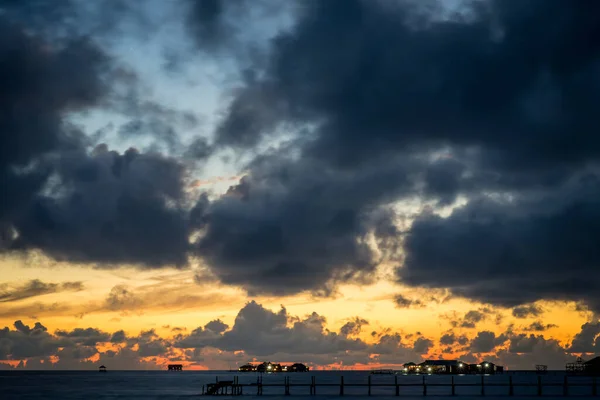 Dunkler Himmel Mit Wolken Und Meer Sonnenaufgang Semporna Sabah Malaysia — Stockfoto