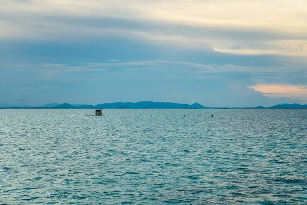 Ogólnolotnicza Panorama Wyspy Bum Bum Przeciwko Porannemu Błękitnemu Niebu Kolorowy — Zdjęcie stockowe