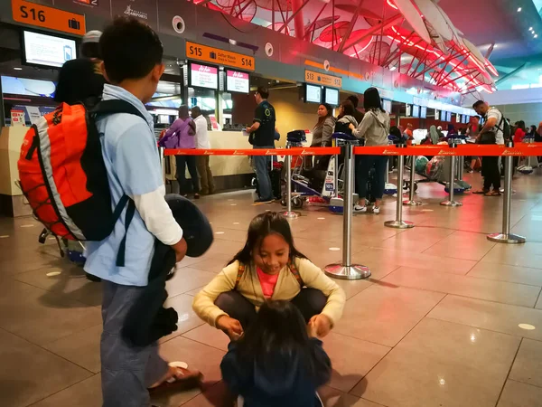 Kuala Lumpur Malaysia Nov 2019 Sala Salidas Del Aeropuerto Internacional — Foto de Stock