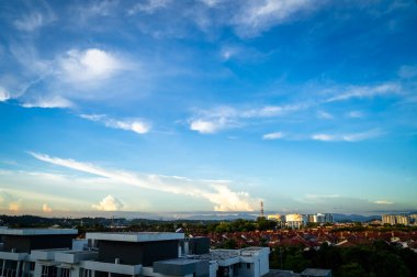 Bandar Seri Putra, Selangor, Malezya yakınlarında güzel bir gökyüzü.