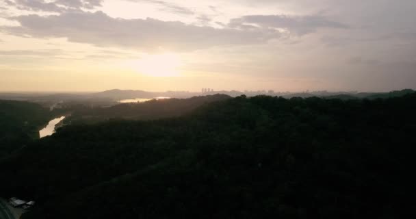 Piękny Zachód Słońca Nad Górami — Wideo stockowe