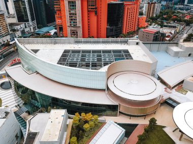 Kuala Lumpur, Malezya - 8 Eylül 2021: Lalaport alışveriş merkezi insansız hava aracı görünümü.