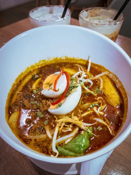 Curry Noodles Qui Est Une Soupe Populaire Nouilles Épicées Traditionnelles — Photo