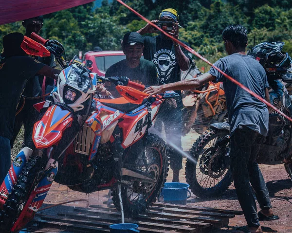 Pahang Malaysia Sep 2022 Tvätt Motorcross Cykel Efter Träningen — Stockfoto
