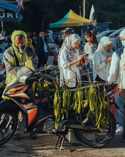 Кэмерон Хайлендс Малайзия Сентября 2022 Клиенты Покупают Petai Уличного Продавца — стоковое фото