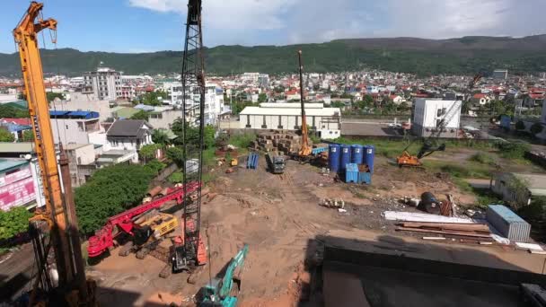 Șantier de construcții în Cam Pha, Quang Ninh, Vietnam time lapse video — Videoclip de stoc