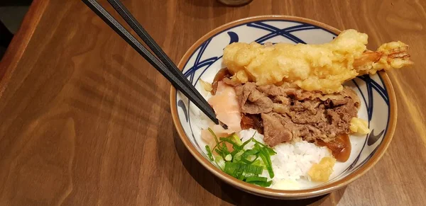 Japanese Traditional Food Beef Teriyaki Stickt Rice Tempura Shrimp Sliced — Fotografia de Stock