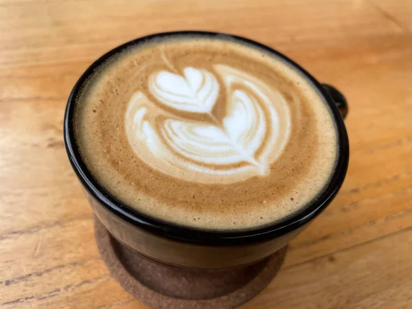 Mooie Kop Cappuccino Koffie Met Latte Kunst Houten Ruimte Achtergrond — Stockfoto