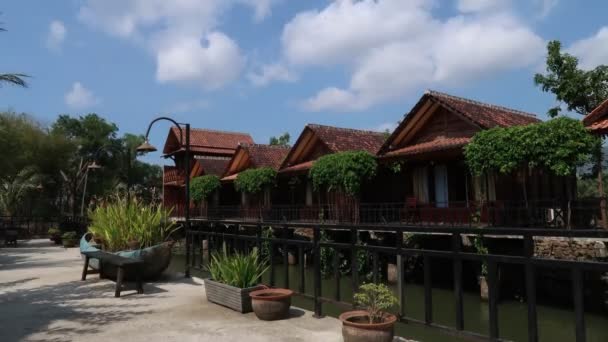 Beautiful House Green Garden Pond Rural Area Pacitan Central Java — Stok Video