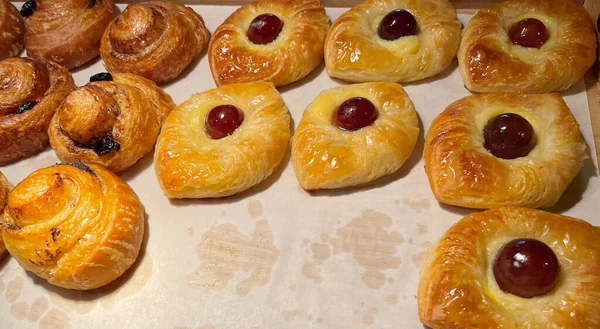 Pâtisserie Danoise Fraîchement Cuite Avec Confiture Abricot Gelée Fruitée Super — Photo