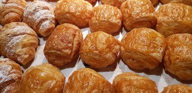 Taze fırınlanmış çikolatalı pasta, sıcak taze tereyağlı pasta, multimedya içeriği için mükemmel.