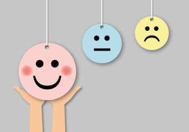 Yeşil zemin üzerinde renk çemberleri olan pembe mutlu yüz çemberi tutmak, olumlu düşünmek, zihinsel sağlık değerlendirmesi, dünya akıl sağlığı günü konsepti, kağıt kesiği tasarım tarzı.