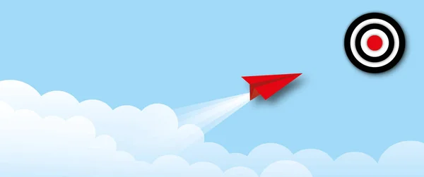 Avião Papel Vermelho Batendo Centro Destino Com Nuvem Fundo Azul — Fotografia de Stock
