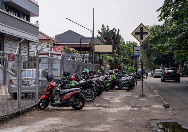 Jakarta Indonesia May 2022 Illegal Parking Common Cities Due Lack — Fotografia de Stock