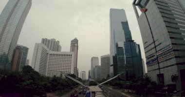 Jakarta, Endonezya-01 Temmuz 2022: Sabah trafiği sıkışıklığı
