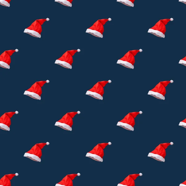 Рождественские Шляпы Голубом Фоне Бесшовный Узор — стоковое фото