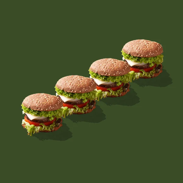 Hambúrguer Fundo Verde Com Sombra — Fotografia de Stock