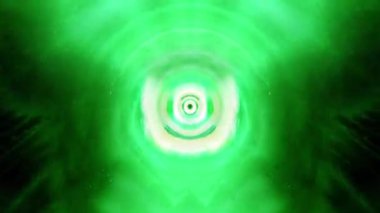 Sonsuz döngü parıltısı yeşil parlayan kaleydoskop tüneli parlayan yeşil neon ışıklar. 4K soyut dijital tünel sektörleri. Siber renkli öncü duvar ve ışık dönen animasyon