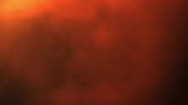  Yumuşak turuncu sis, sis, duman, turuncu bulut arka planda sağdan sola doğru akıyor. 4K 3D pürüzsüz, gerçekçi, dramatik atmosfer turuncu dumanı siyah arka planda. Soyut Haze Bulutu. Animasyon sisi çevre etkisi. 