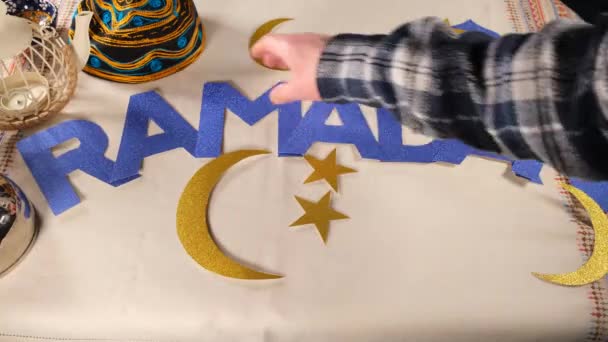 Ramadan belettering decoratie time-lapse — Stockvideo