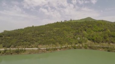 havadan göller ve dağlar