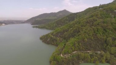 hava barajı ve su havzası