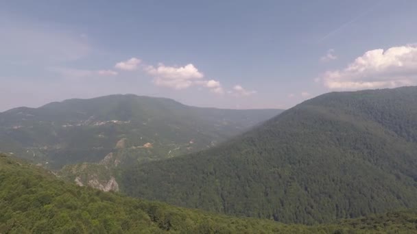 Widok Góry Góry Lotnicze Błękitne Niebo — Wideo stockowe
