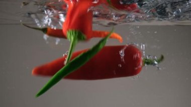 Capia biberi, taze capia biberi ve sebze.