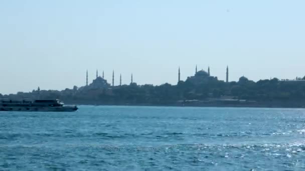 Time Lapse Silhouette Mosque Istanbul Ships Passing — 비디오