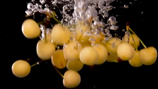 Cereja Amarela Cereja Amarela Água Bolhas — Vídeo de Stock