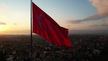 Türk bayrağı, Türk hava bayrağı gün batımı zamanı