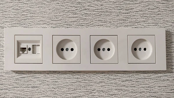 Block White Sockets Wall Electrical Outlets — Stock Photo, Image