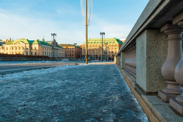Стокгольм Швеція Грудня 2018 Низькокутний Вид Міст Норрбро Історичні Будівлі — стокове фото