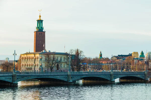 Панорама Стокгольма Мостом Васаброн Островом Стромсборг Вежею Стокгольмської Мерії Взимку — стокове фото
