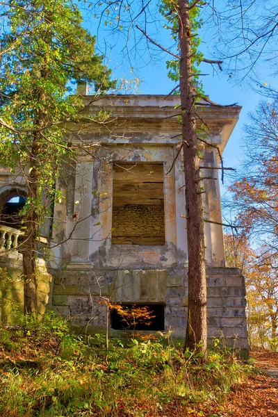 Edificio Abandonado Del Antiguo Restaurante Cima Del Monte Akhun Soleado — Foto de Stock