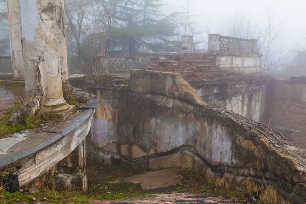 Staircase Abandoned Building Former Restaurant Top Mount Akhun Dense Fog — Stock Fotó