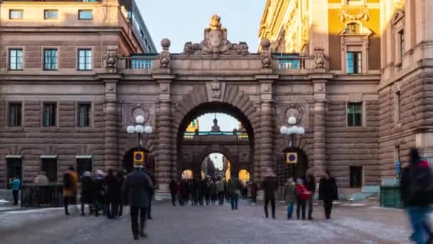 Sztokholm Szwecja Grudnia 2018 Film Poklatkowy Zoomowaniem Widok Ulicę Riksgatan — Wideo stockowe