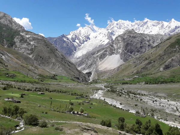 Piękny Krajobraz Szczytami Górskimi Dolinie Himalajów Nepal — Zdjęcie stockowe