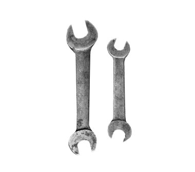 Beyaz arkaplanda izole edilmiş anahtar aracı