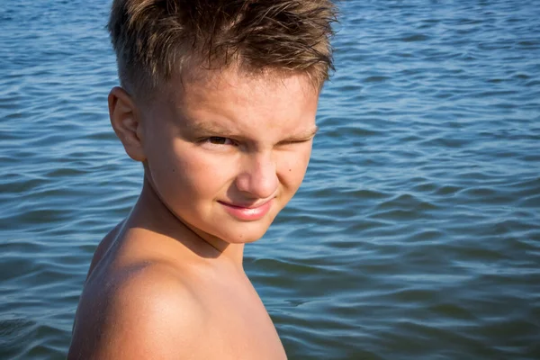 Jonge Jongen Zomer Zee Portret — Stockfoto