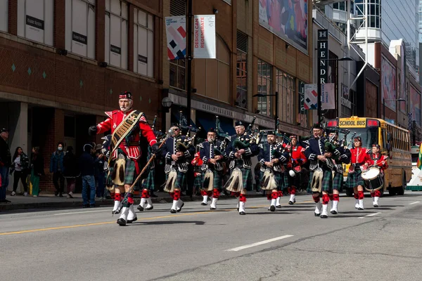 Toronto Kanada Marca 2022 Perkusiści Piperzy Biorą Udział Paradzie Patryka — Zdjęcie stockowe