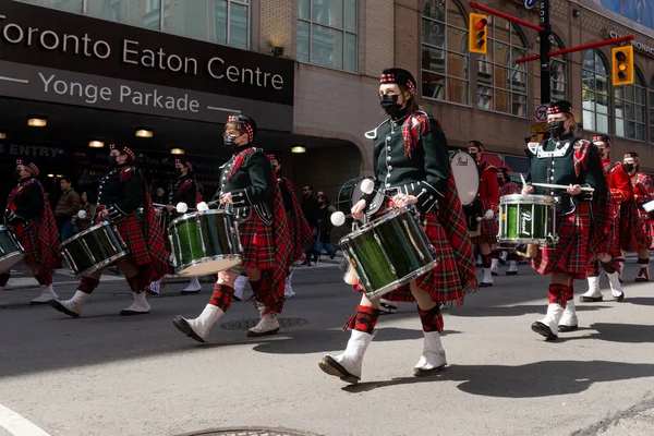 Toronto Kanada Marca 2022 Perkusiści Piperzy Biorą Udział Paradzie Patryka — Zdjęcie stockowe